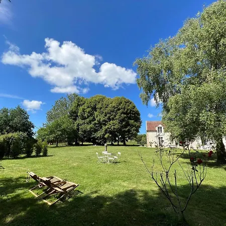 Bed & Breakfast Le Petit Chateau Baye (Marne)