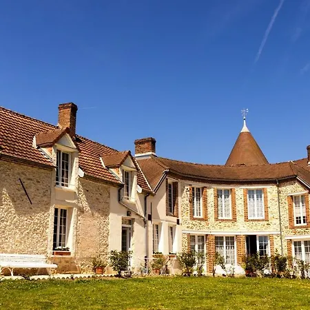 Le Petit Chateau Bed & Breakfast