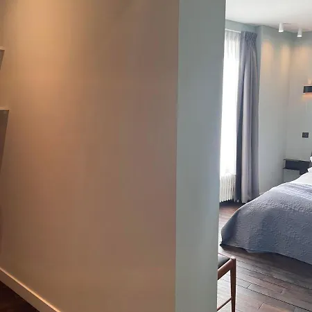 Le Petit Chateau 3*