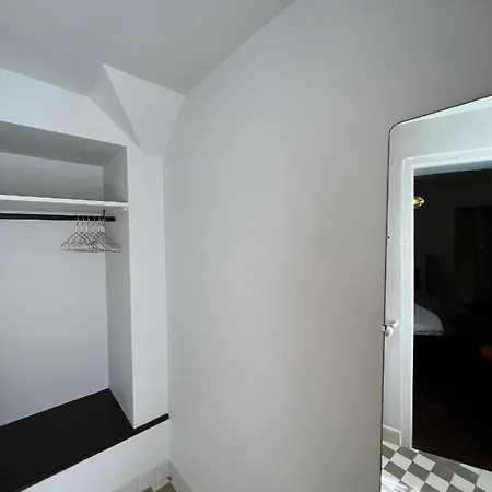 Bed & Breakfast Le Petit Chateau *