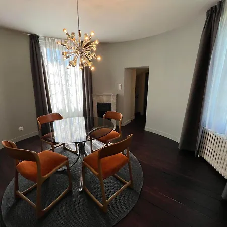 Le Petit Chateau *