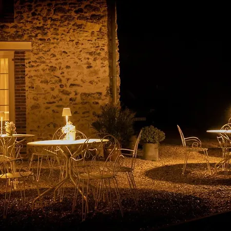 Le Petit Chateau Nocleg ze śniadaniem Baye (Marne)