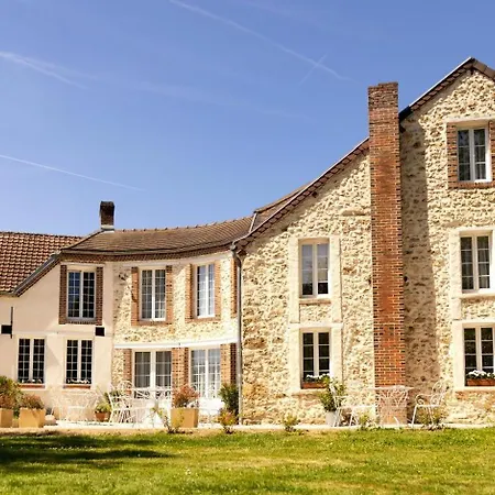 Le Petit Chateau Bed & Breakfast Baye (Marne)