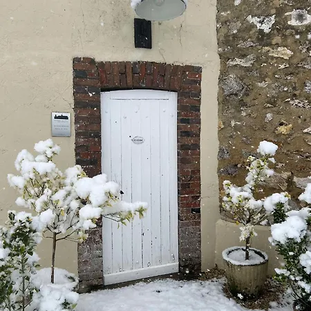 Le Petit Chateau Nocleg ze śniadaniem Baye (Marne)
