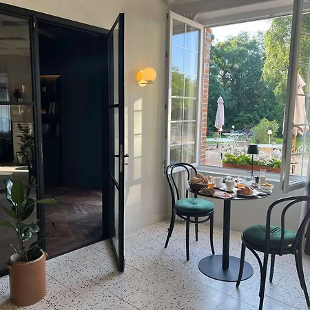 Le Petit Chateau Baye (Marne)