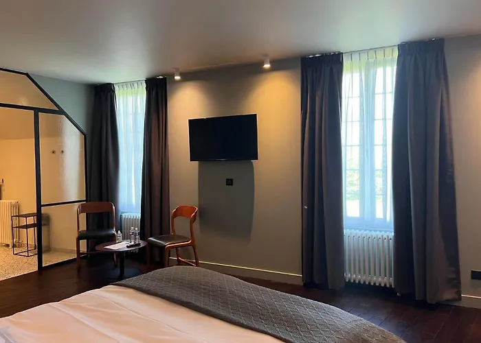 Le Petit Chateau B&B