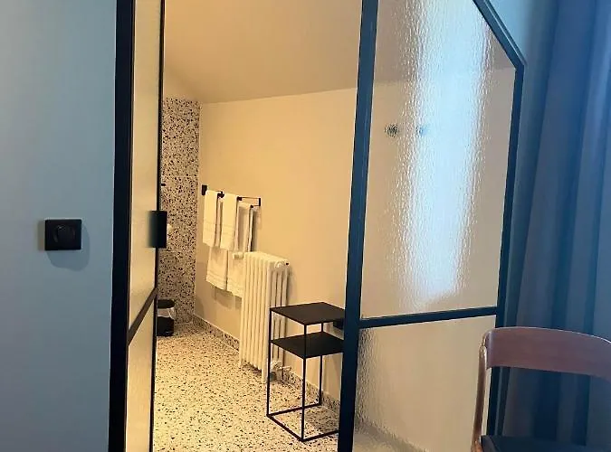 Bed & Breakfast Le Petit Chateau 3*