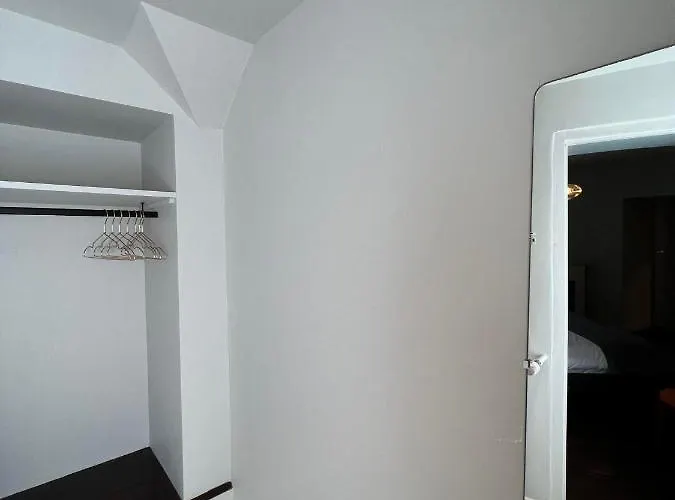 Bed & Breakfast Le Petit Chateau 3*