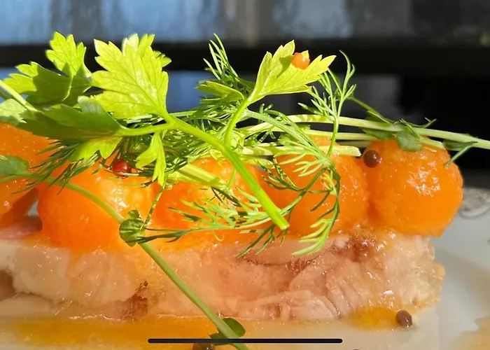 Le Petit Chateau 3* Baye (Marne)